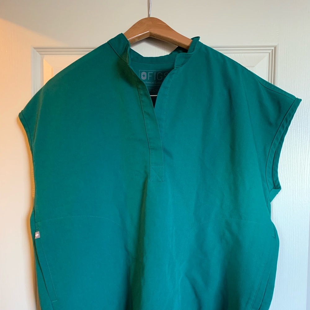 Figs Rafaela Mandarin Collar Top